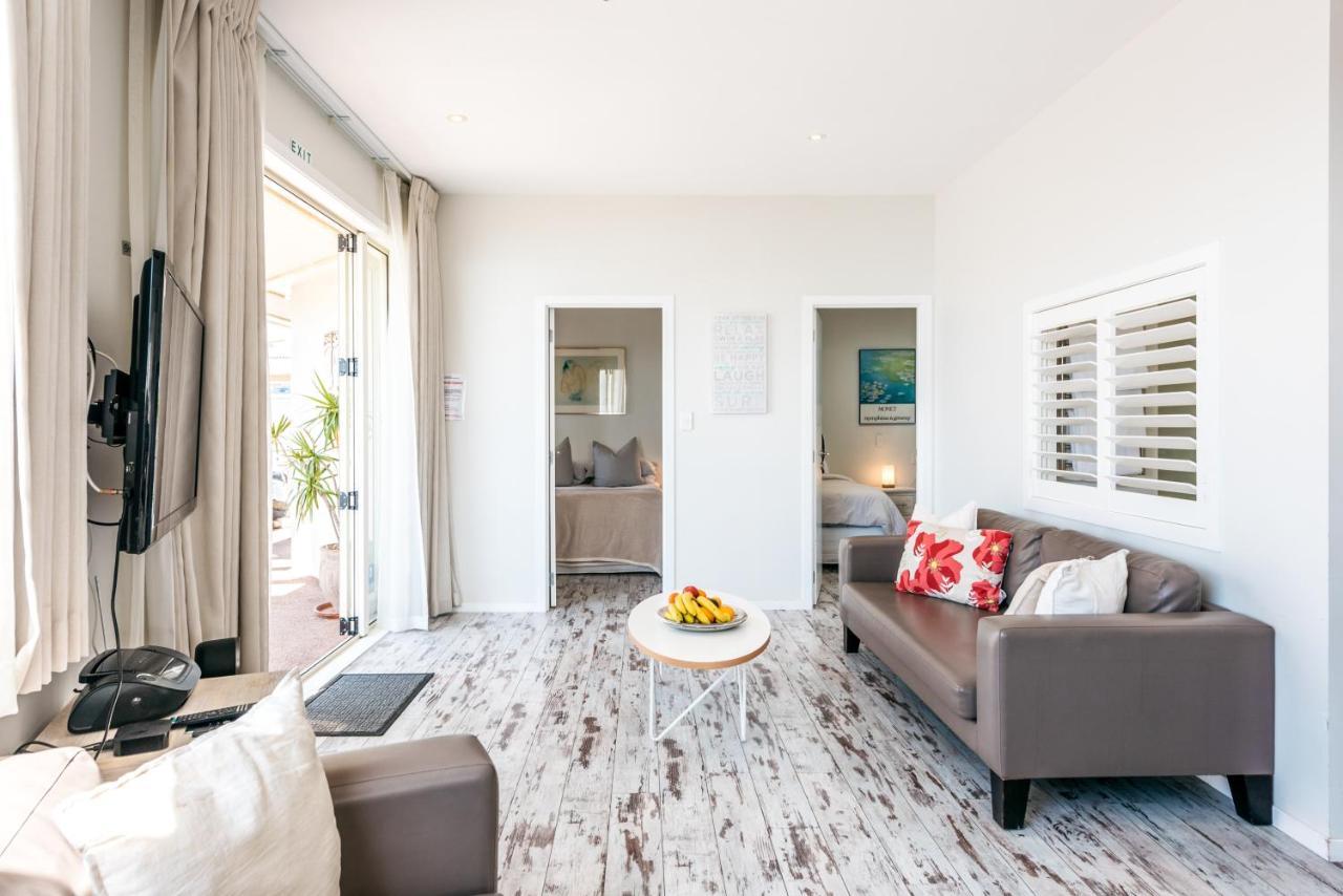 Oneroa Central - Coast & Country Bagian luar foto