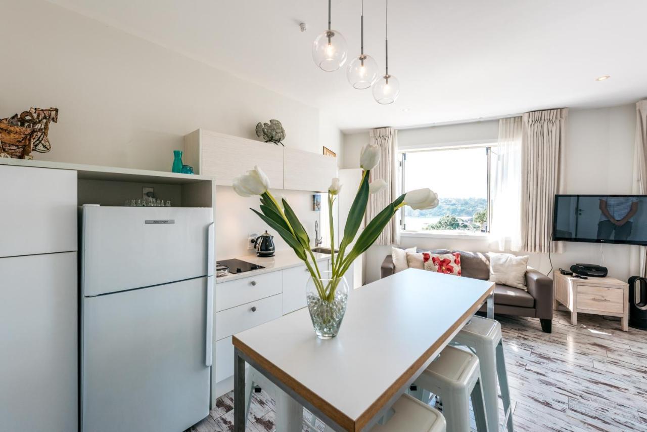 Oneroa Central - Coast & Country Bagian luar foto